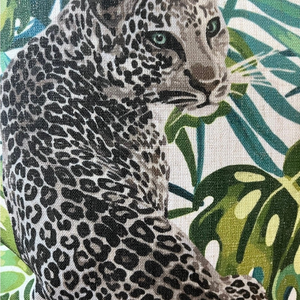 1-NWT CALLISTO HOME DECORATIVE PILLOW (Please read description for details) - Picture 7 of 13
